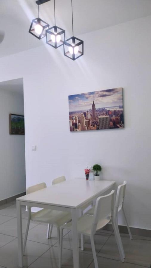 Bangi Almyra Suite المظهر الخارجي الصورة